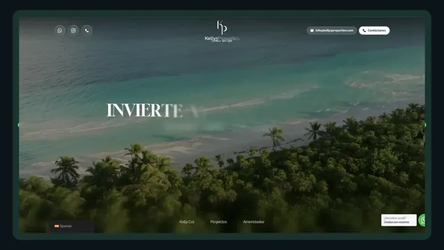 Página de Kellys Properties con una imagen de la costa y presentación de su oferta inmobiliaria.